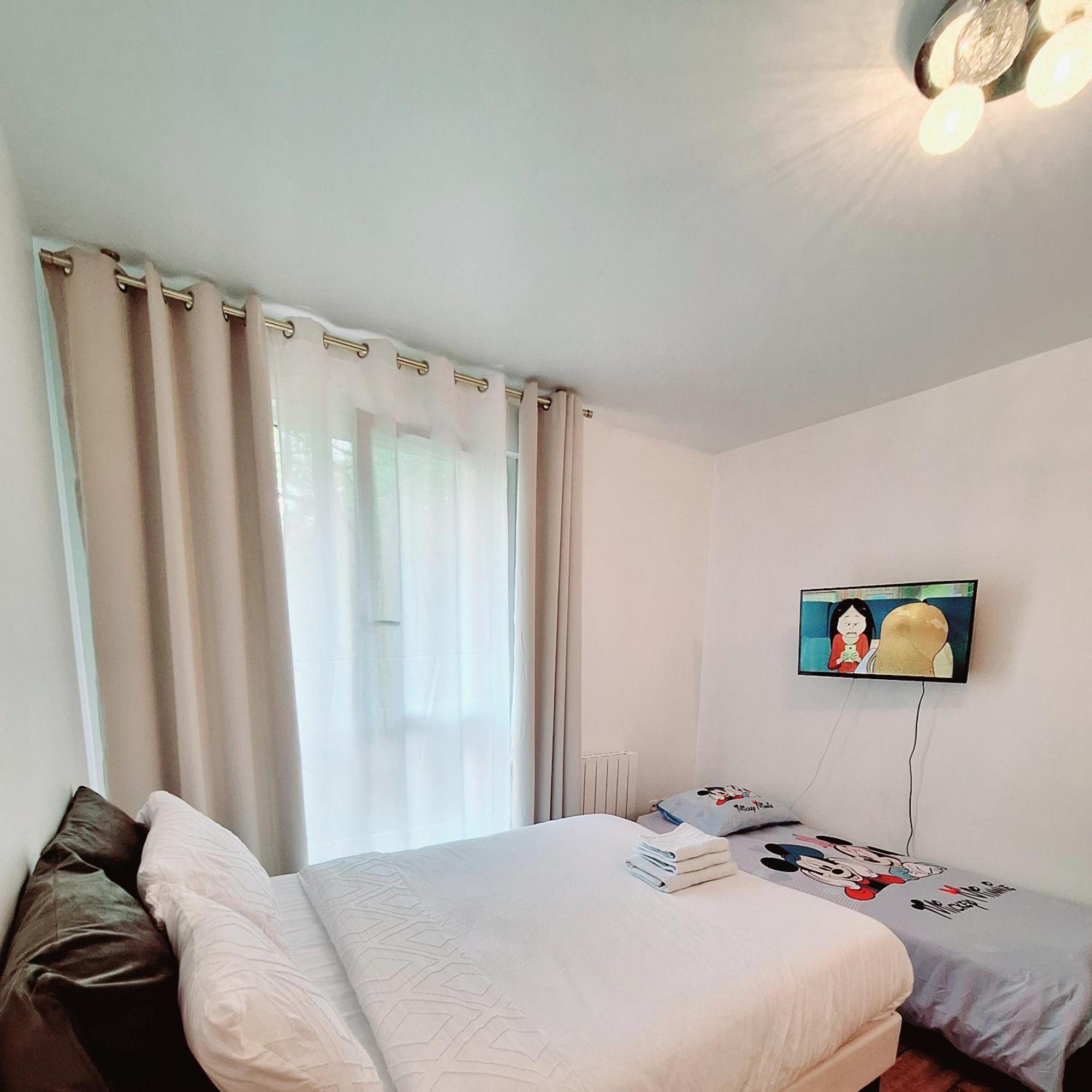 Studio Alpha - 2Min By Train To Disneyland Or 20Min Walk - 5Min Walk To "Val D'Europe" Station Montévrain Exterior foto